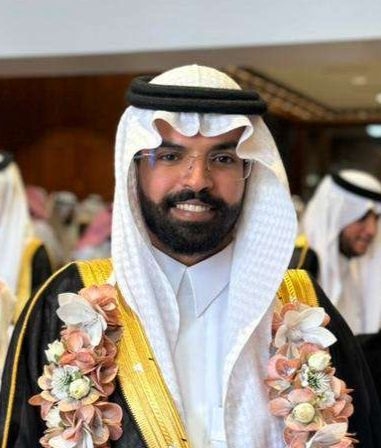 النفيعي يتخرج من كلية الأعمال بجامعة الإمام محمد بن سعود الإسلامية بالرياض